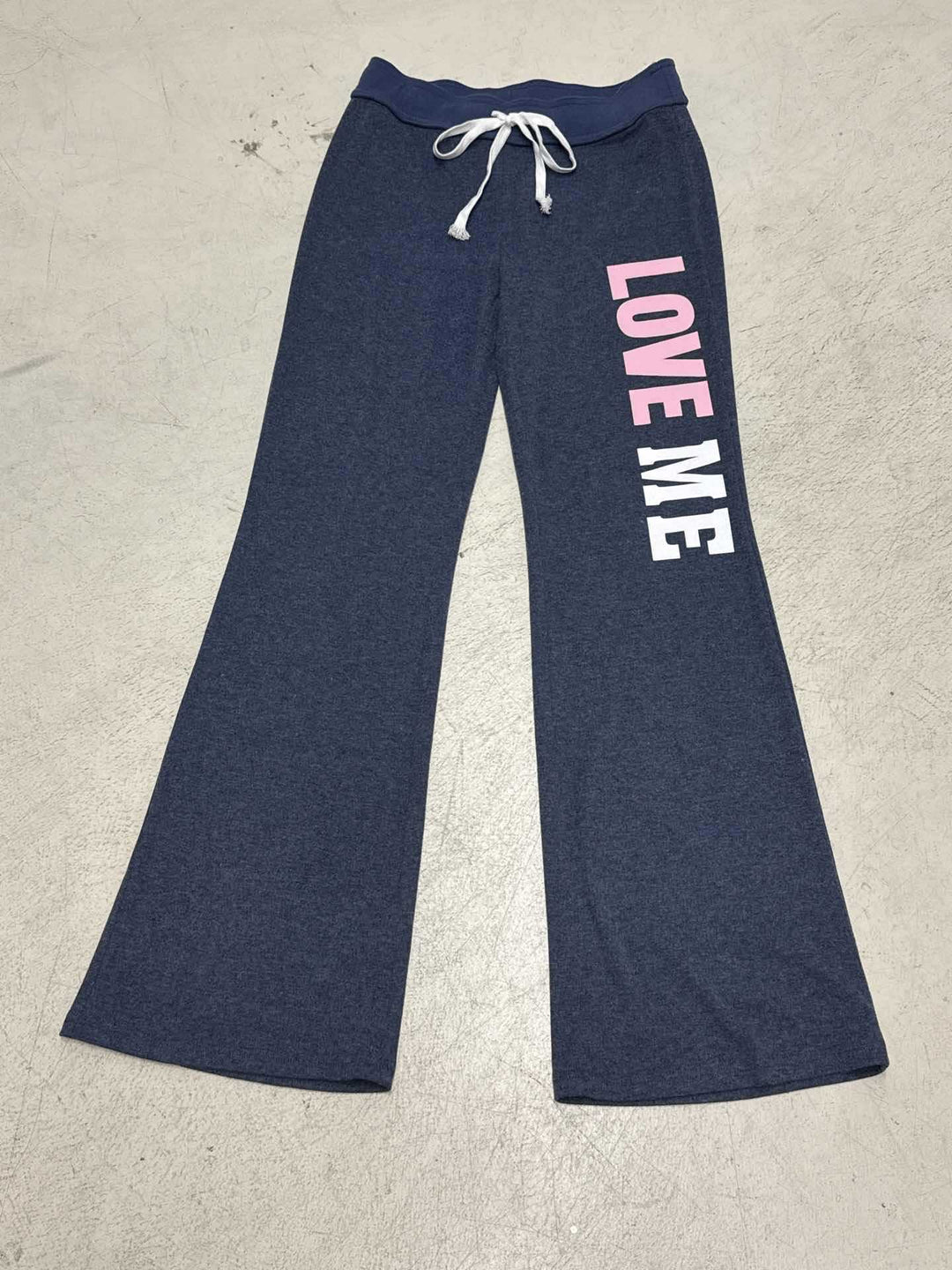Dame Flared Joggebukse med kontrastfarget belte og moderne trykk Skjora