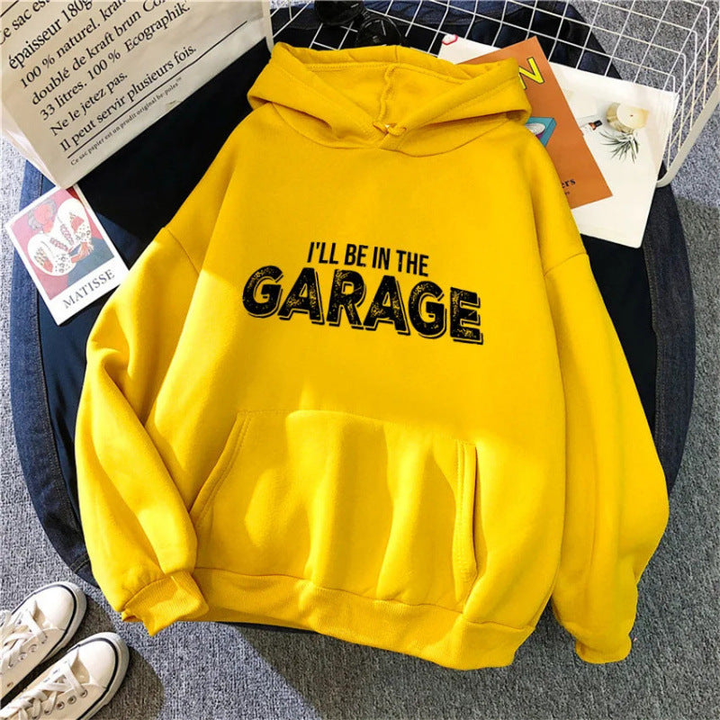 Damegenser med kreativ garage-motiv Skjora