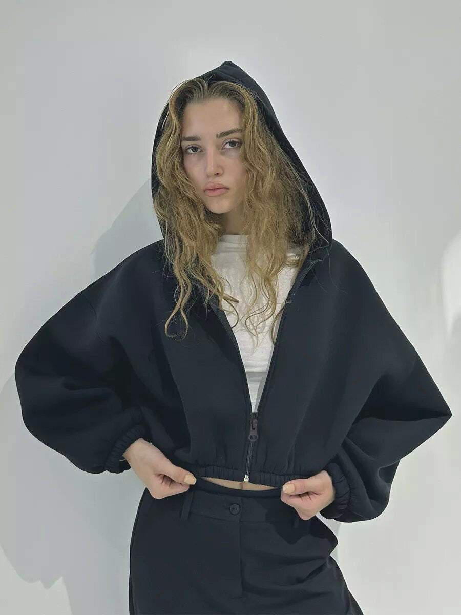 Women's Cropped Hoodie with Wide Sleeves Skjora