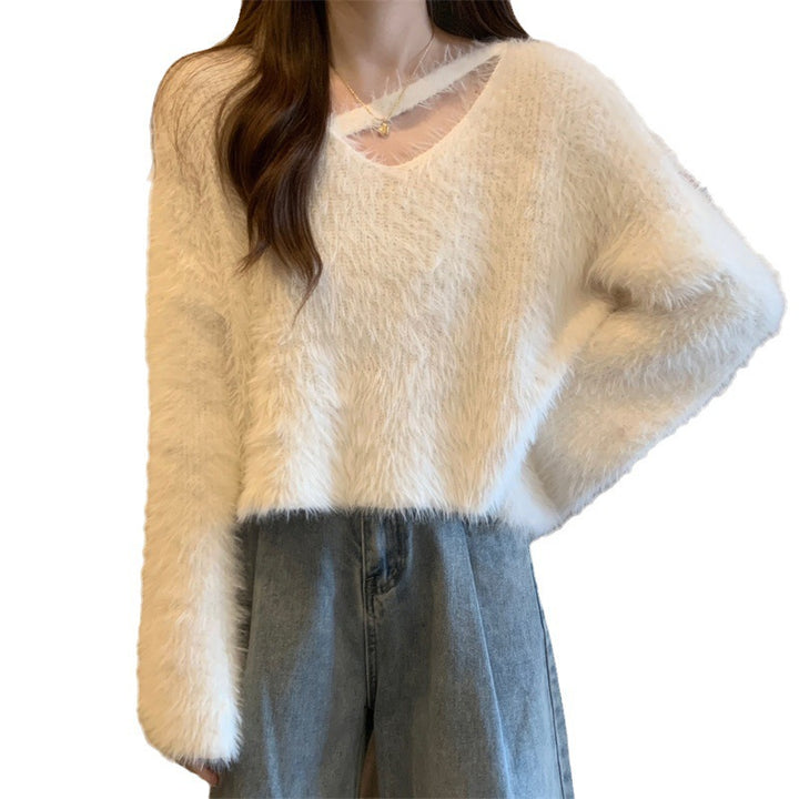 Kvinne Fluffy Genser med Casual Snitt og Dyp V-Hals Skjora