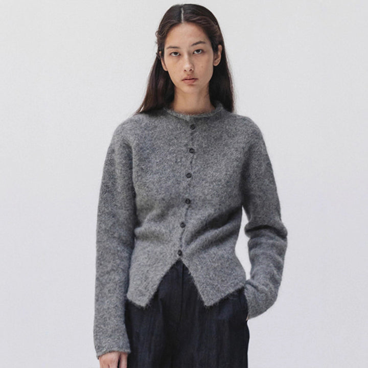 Dame elegant og varm strikket cardigan med knappestolpe Skjora