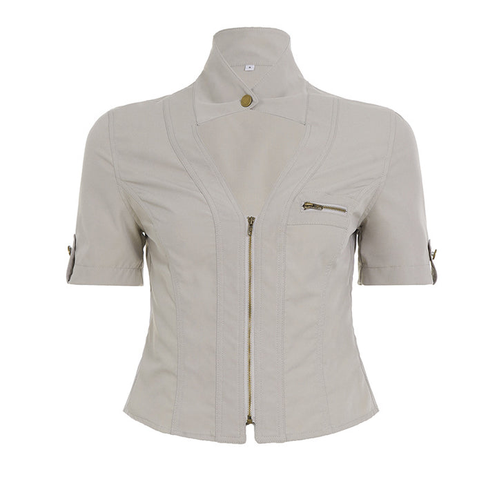 Women's fashionable short jacket with a structured cut and practical breast pockets Skjora
