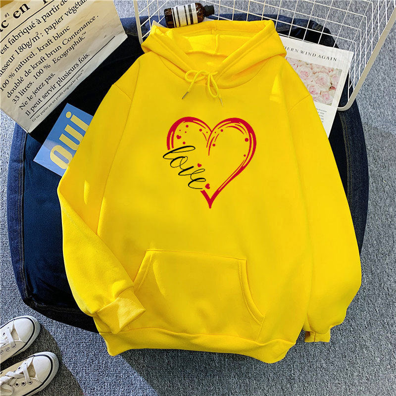 Kvinne hettegenser med romantisk hjerte-design og høy kvalitet fleece Skjora