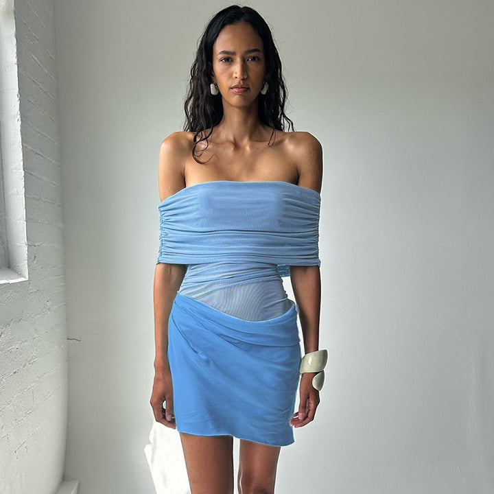 Dame Offshoulder Minikjole med innovativ draperingsdesign Skjora
