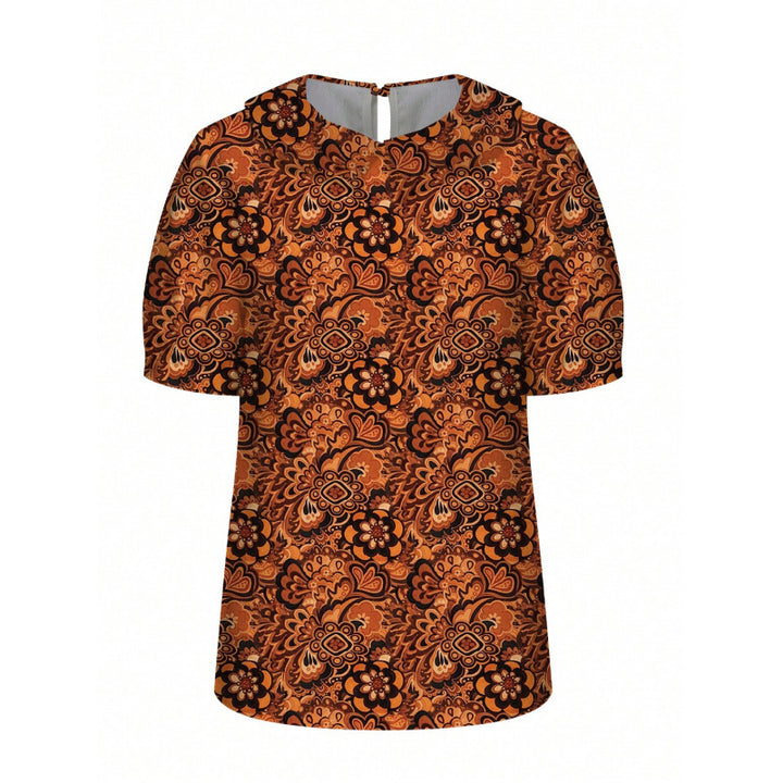 Dame kortermet bluse med florale accenter og klassisk krage Skjora