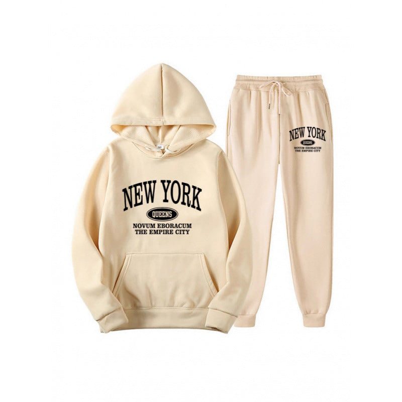 Women's hoodie set with versatile lettering and comfortable pockets Skjora