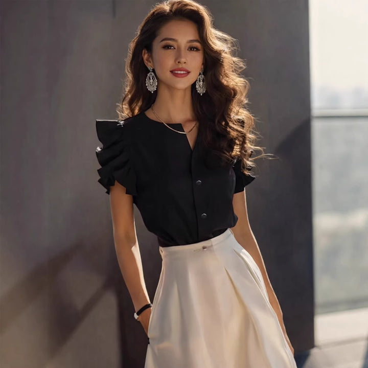 Dame Elegant Bluse med ruffle detaljer i enkelt design Skjora