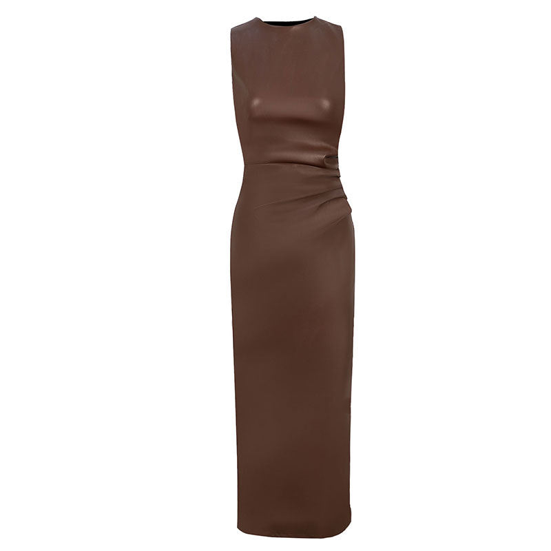 Dame Lang kjole med asymmetrisk snitt og elegant drape Skjora