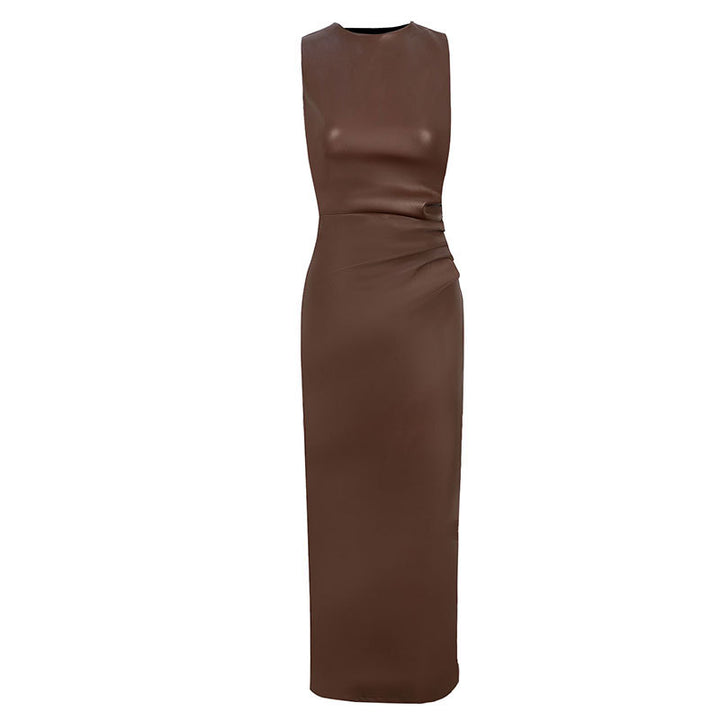 Dame Lang kjole med asymmetrisk snitt og elegant drape Skjora