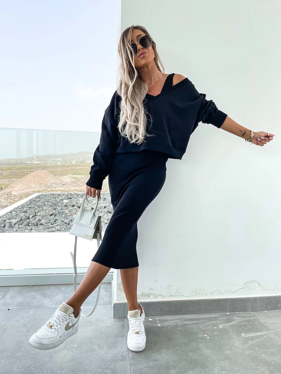 Kvinnes elegant og uformell klessett med cropped topp Skjora
