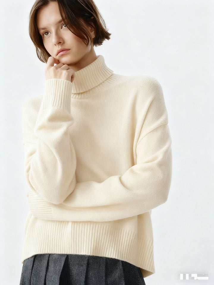 Damer Cozy Turtleneck Genser med Oversized Snitt og Fin Ribbestruktur Skjora