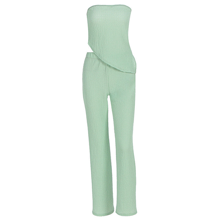 Dame elegant jumpsuit med off-shoulder design og asymmetrisk hem Skjora