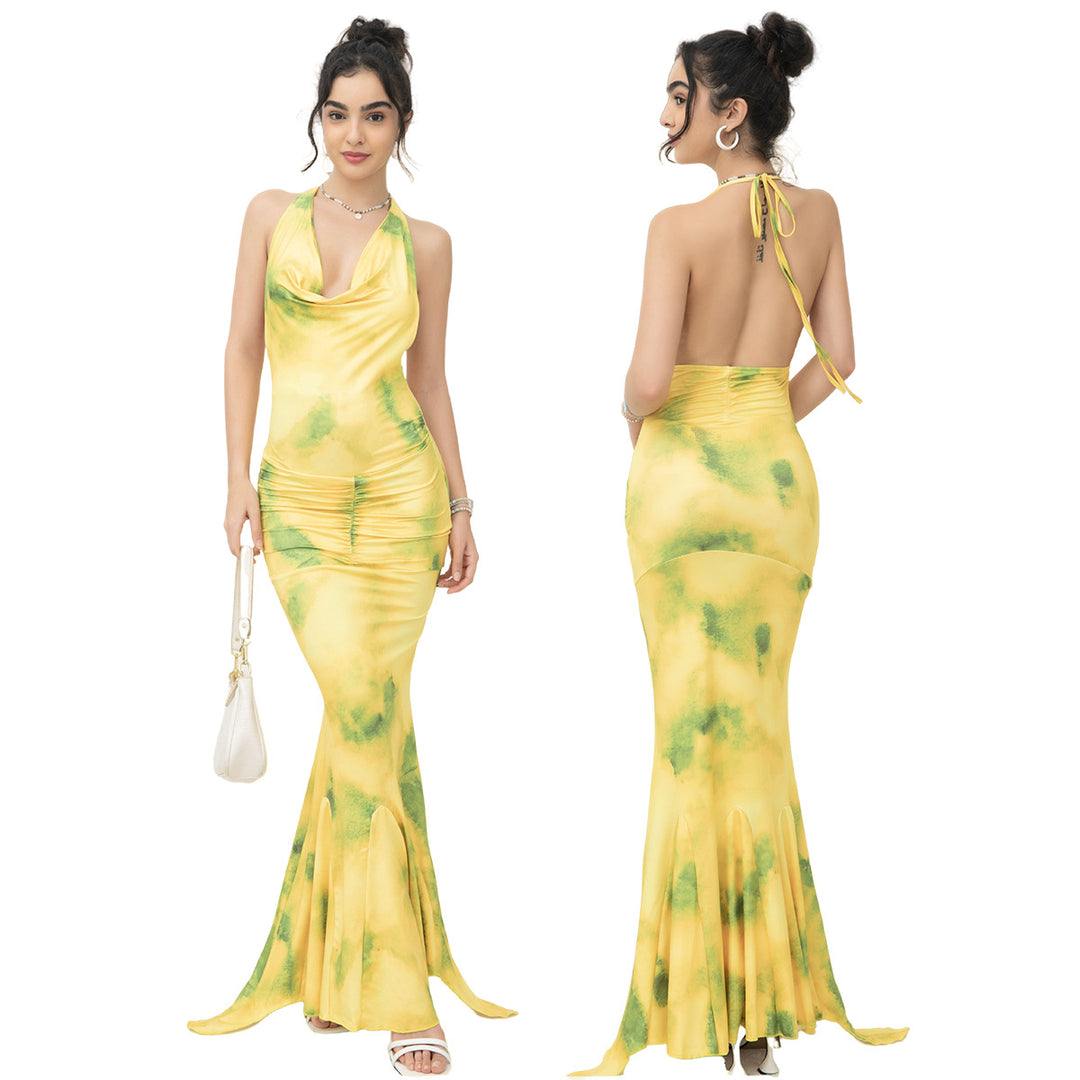 Dame maxi kjole med luftig cowl hals og elegante ruffle detaljer