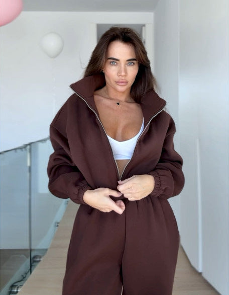 Damer casual joggedrakt med oversized hettegenser og elastiske bukser