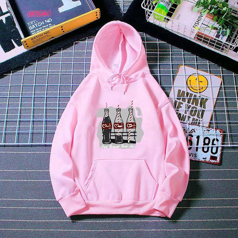 Damen Kapuzenpullover mit verspieltem Coca-Cola-Flaschen-Motiv Skjora