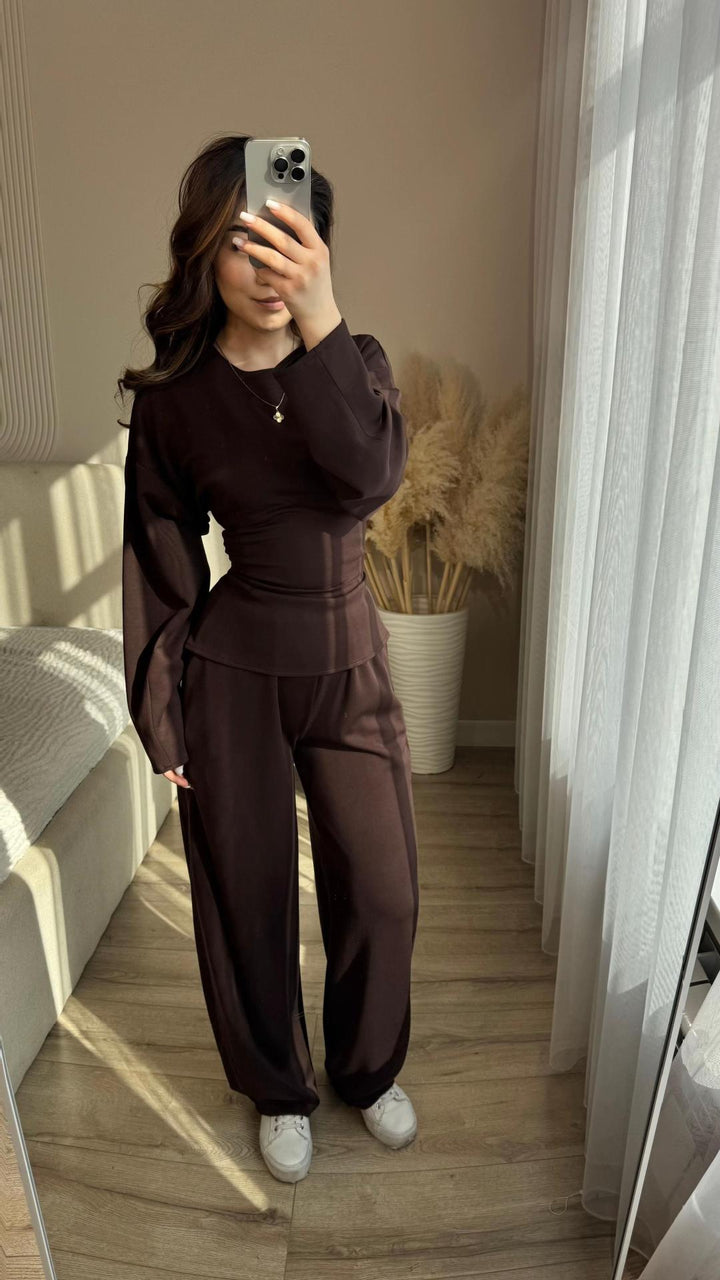 Kvinner elegant og komfortabel lounge sett med innovativ kutt