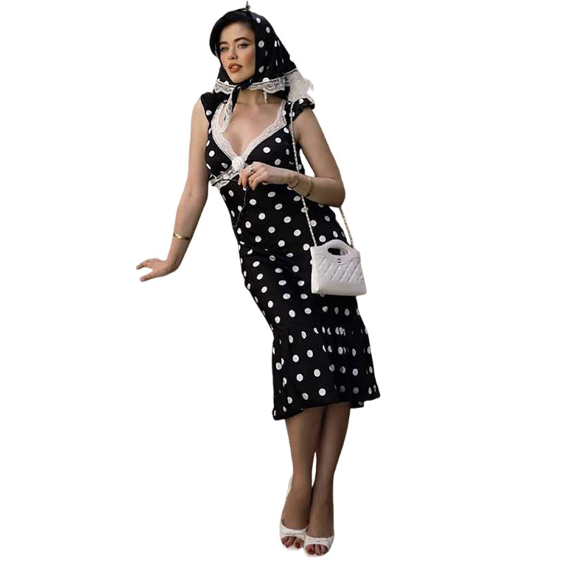 Dame Figurtilpasset Polka-Dot Kjole med Spissapplikasjon Skjora