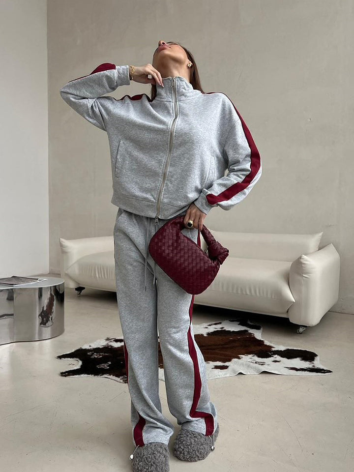 Dames sporty to-delt laget av myk fleece med praktiske lommer og glidelås Skjora