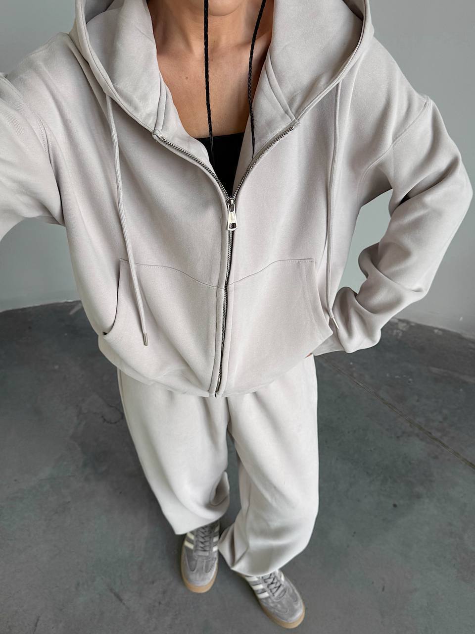 Kvinnekoselig hettegenser jumpsuit med høy kvalitets glidelås og avslappet passform