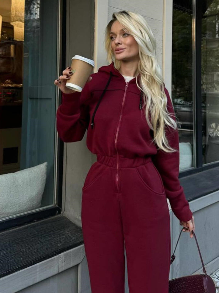 Kvinnes stilige hette joggedress med glidelås og lommer Skjora