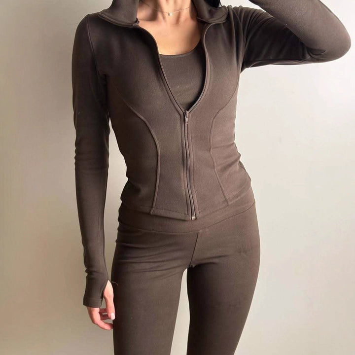 Kvinnens sporty funksjonelle jakke og leggings sett Skjora