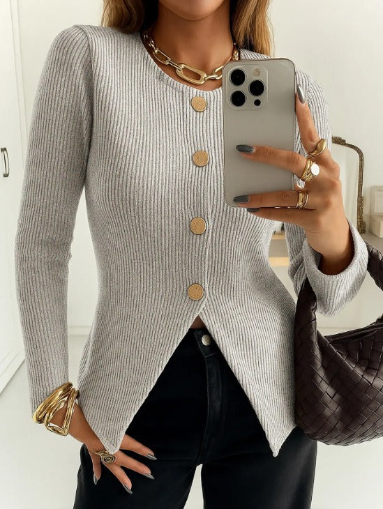 Kvinnes elegant cardigan med dekorative knapper Skjora