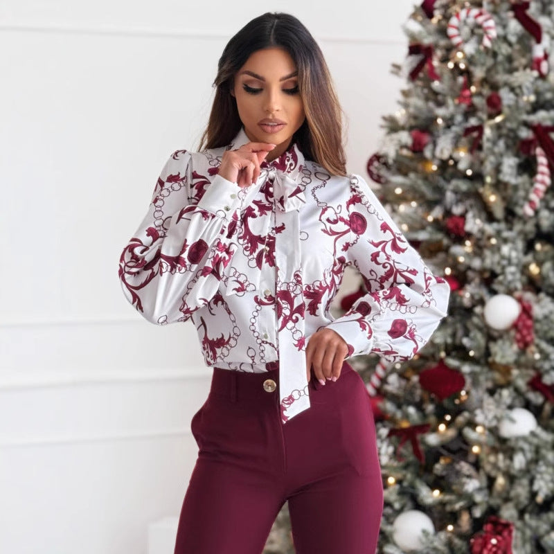 Damer elegant bluse med dekorativ krage og blomsterdesign Skjora