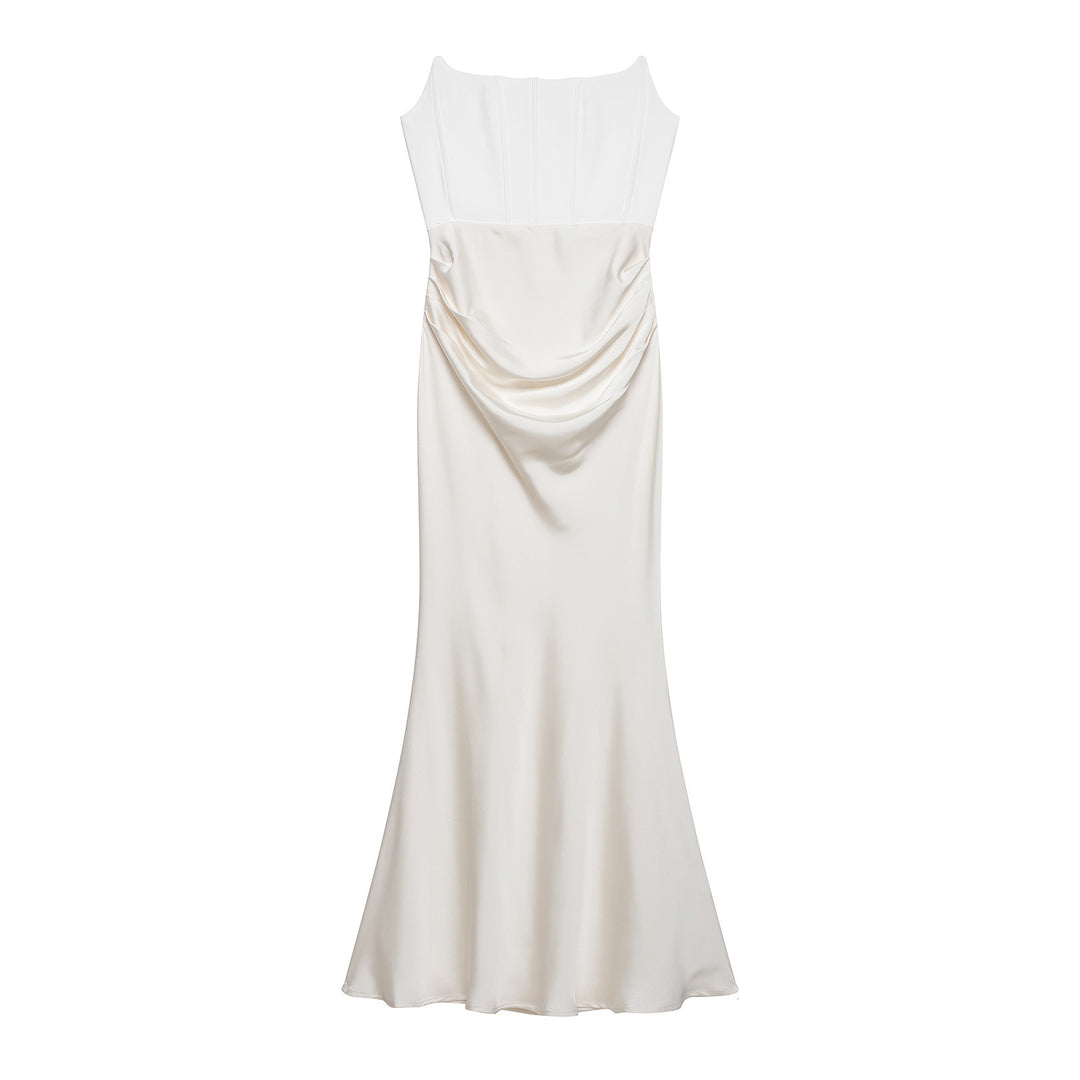 Dame lang satin aften kjole med elegant drapering Skjora