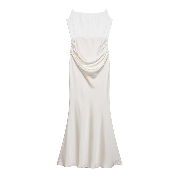 Dame lang satin aften kjole med elegant drapering Skjora