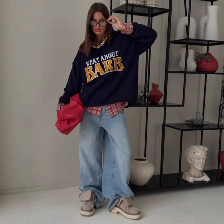 Kvinne sweatshirt med kreativ tekst og avslappet passform Skjora