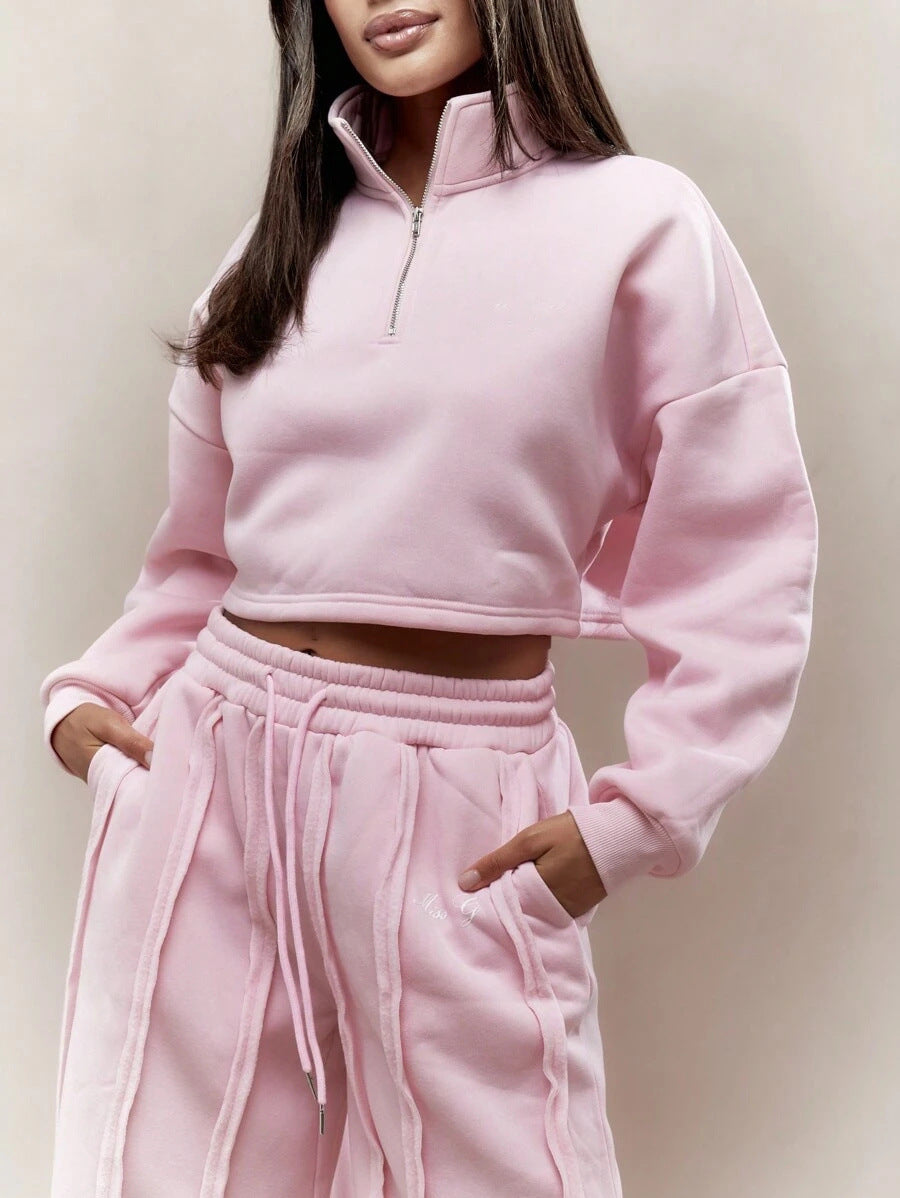 Kvinne cropped genser og joggebukse sett Skjora