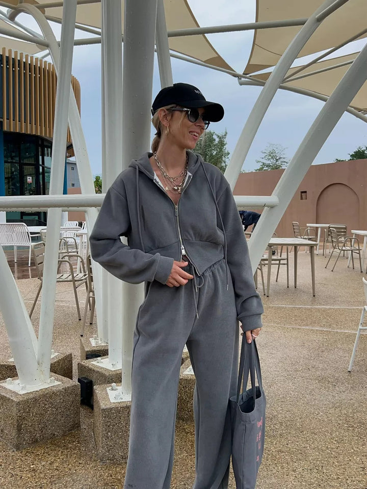 Women's Cozy Fleece Set with Hoodie and Elastic Waistband Skjora