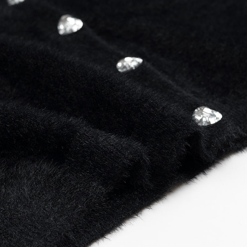 Kvinne kort cardigan med glitrende knapper Skjora