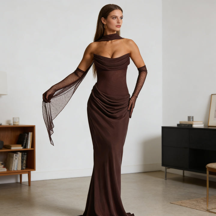 Dame Elegant off-shoulder maxikjole med forførende volangdetalj Skjora