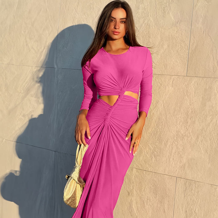 Damer elegant omslagkjole med raffinerte draperinger og cut-out-detaljer Skjora