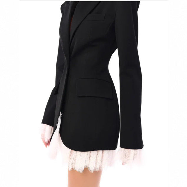 Kvinne Oversized Blazer med Blonderdetaljer Skjora