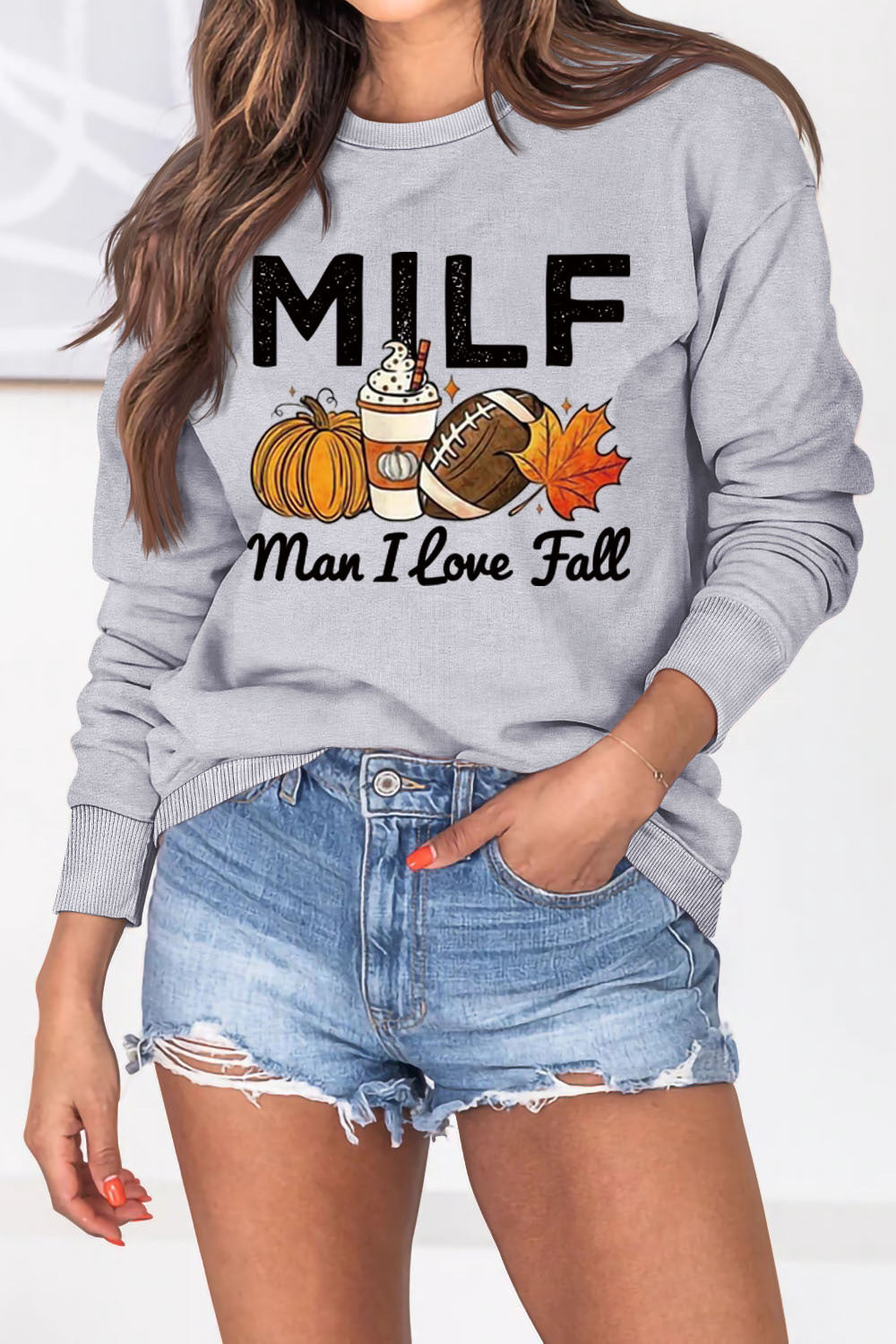 Kvinne sweatshirt med høst essens motiv og inspirerende tekst Skjora