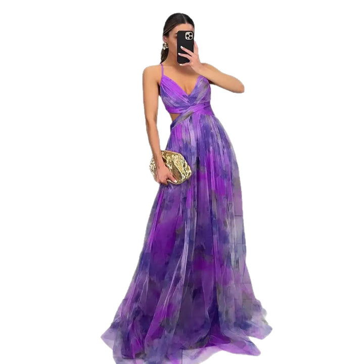 Kvinnelignende Elegant Bryllupsdrakt med Flytende Chiffon og Utskjæringsdetaljer Skjora