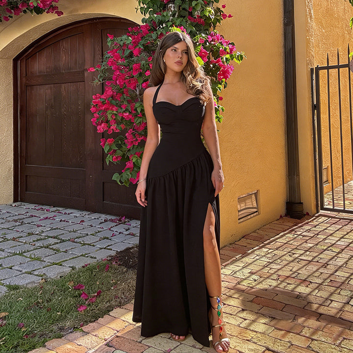 Dame off-shoulder Maxikjole med raffinert halterneck og flytende skjørt Skjora