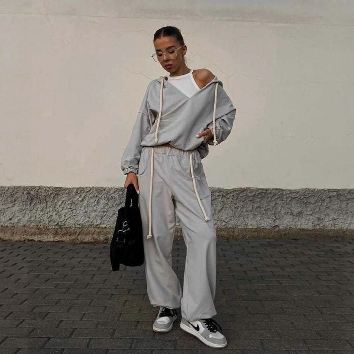 Dame casual jumpsuit med dyp V-hals og praktiske lommer