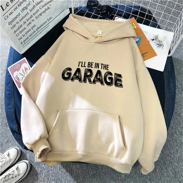Damegenser med kreativ garage-motiv Skjora