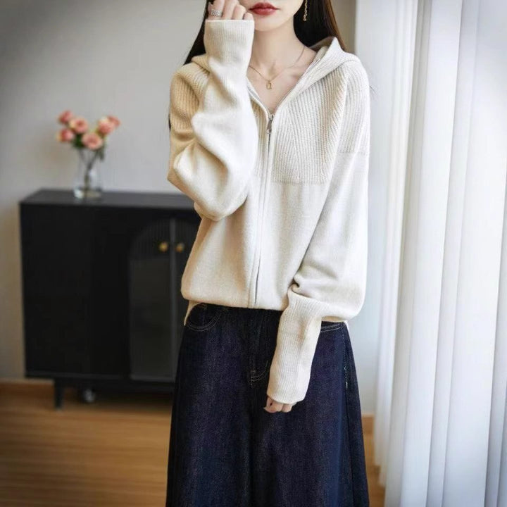 Women's hooded cardigan with zipper Skjora