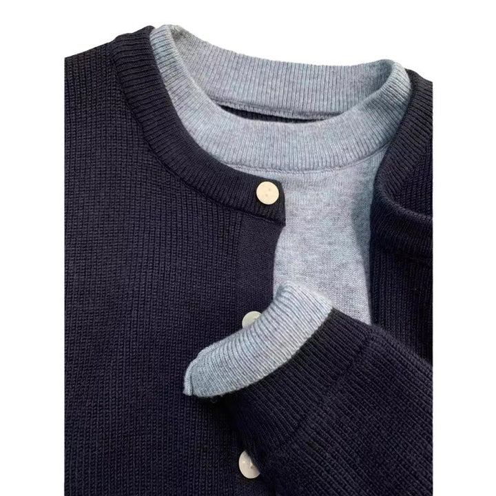 Kvinnecardigan med klassiske knappedetaljer og komfortabel hals Skjora