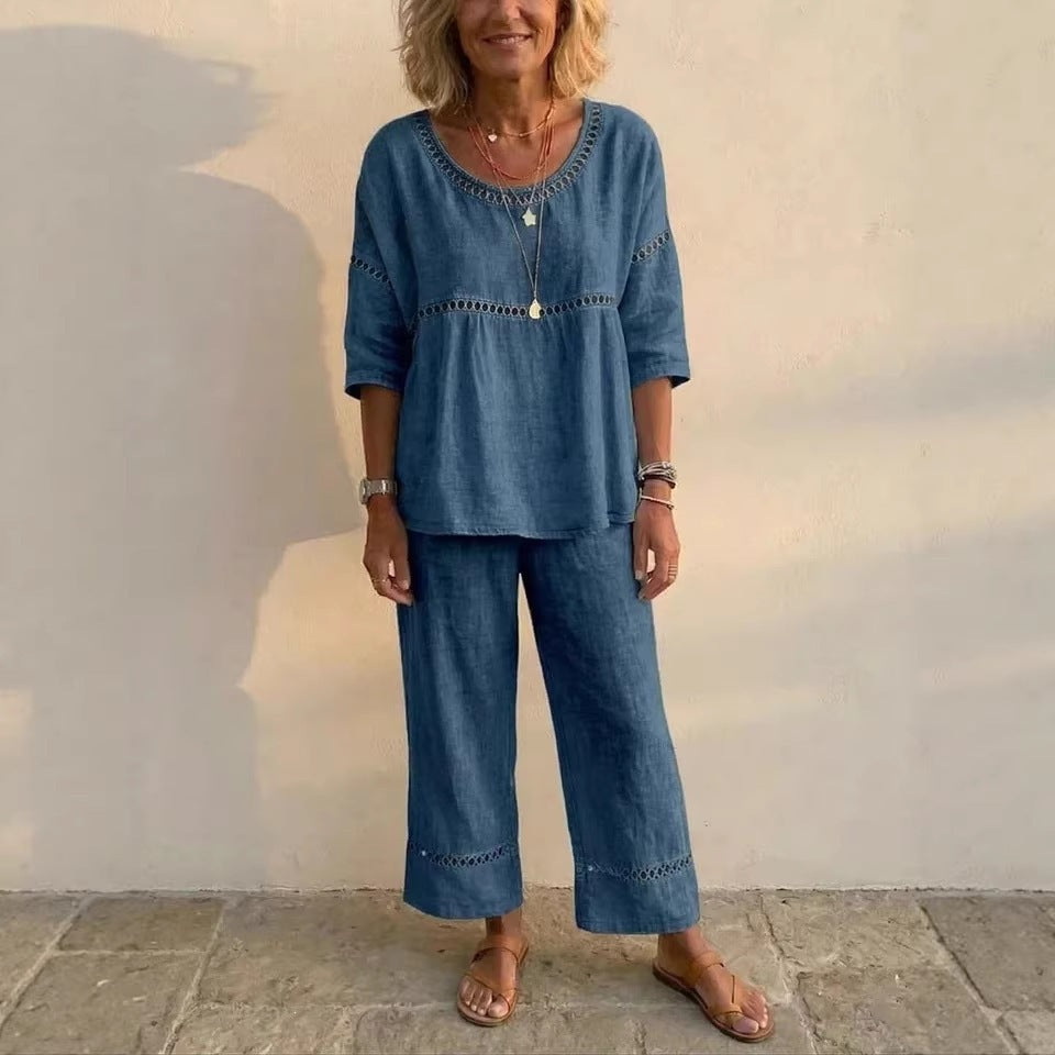 Kvinnes komplett loungewear-set laget av lin med luftig passform og blonderdetaljer Skjora
