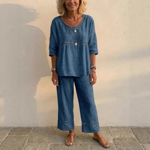 Kvinnes komplett loungewear-set laget av lin med luftig passform og blonderdetaljer Skjora