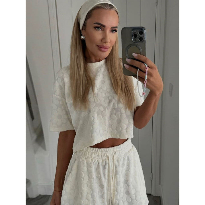 Dame Sporty To-delt Set med luftige Shorts og T-skjorte Skjora
