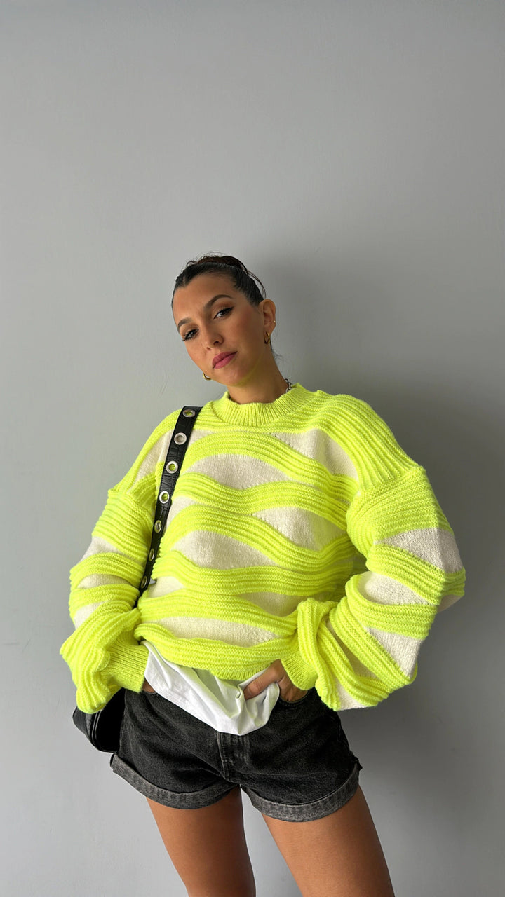 Kvinne Oversized Strikkegenser med Bølgemønster Skjora