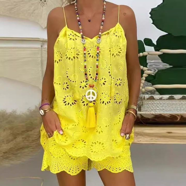 Dame luftig sommeroverdel med blonder og matchende shorts Skjora