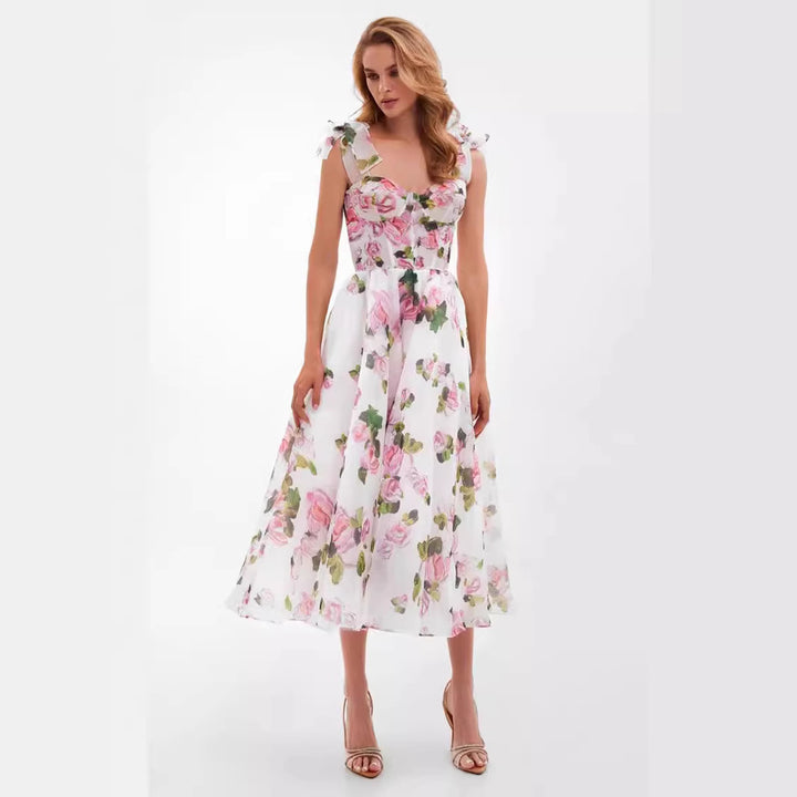 Kjole med blomsterdesign for kvinner med avdekket skuldre