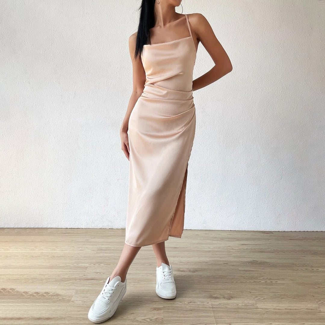 Dame Satin-Midi-kjole med smale stropper og elegant splitt Skjora